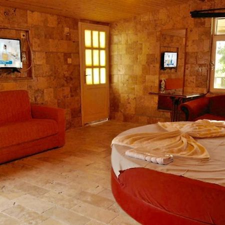 Joy Garden Bed & Breakfast Karahayit  Exterior foto